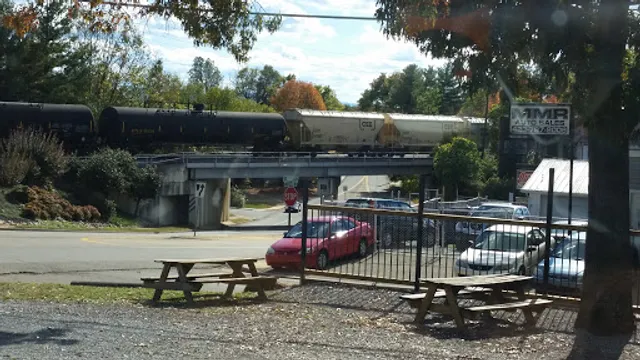 Little Top Drive-Thru