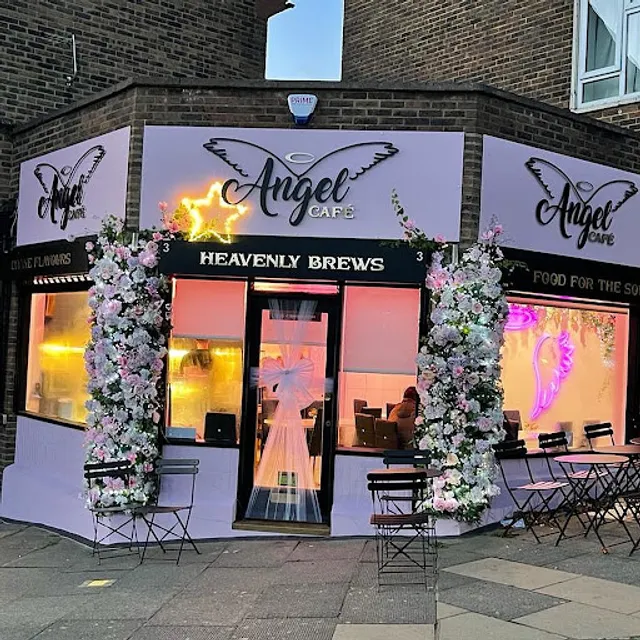 Angel Cafe New Barnet Great coffee/Bubble tea/Smoothies/Snacks