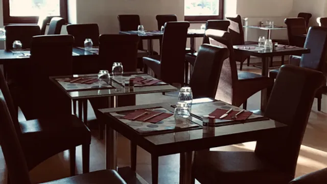 San Pétrus Restaurant Bar Glacier