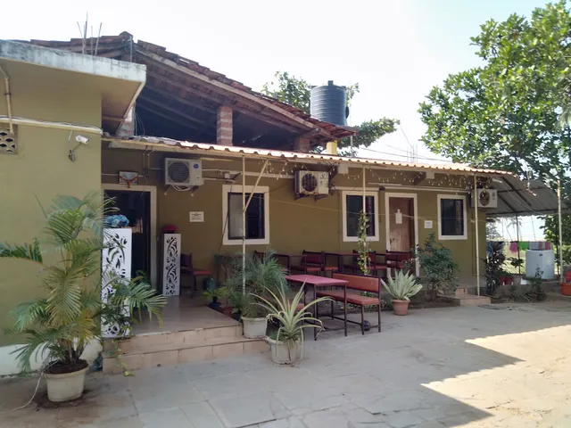 OYO 48992 Maria Guest House