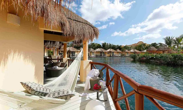 Grand Palladium White Sand Resort & Spa, a Registry Collectin Hotel