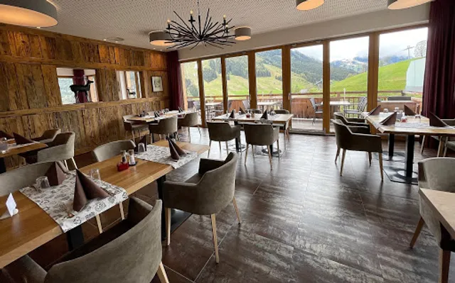 Restaurant | Bar Troadkastn