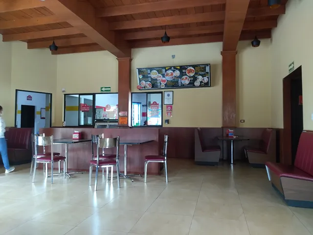 Pollo Feliz Urdiñola