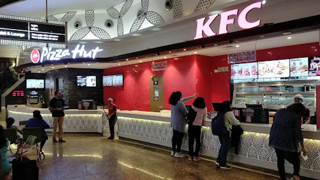 Pizza Hut | T2 Food Court, Mumbai