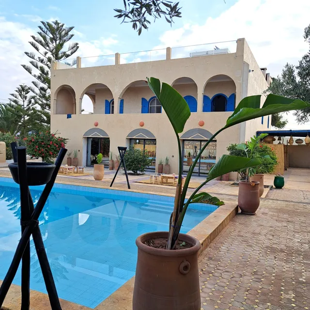 L' Abri Côtier by Nath