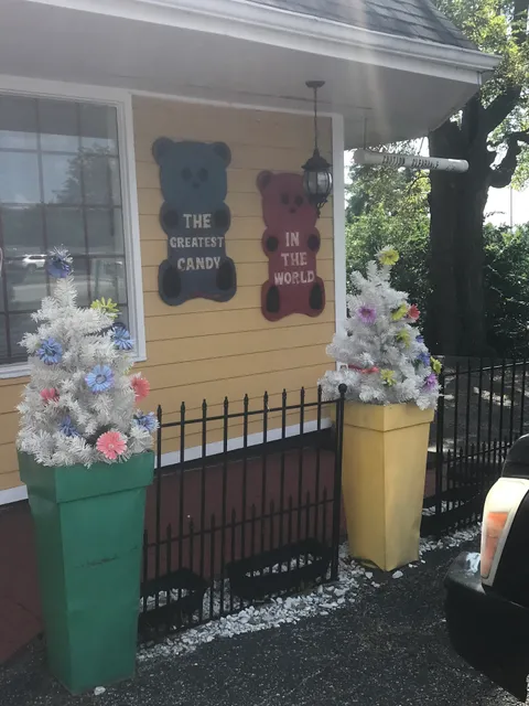 Chamoda's Candy Café