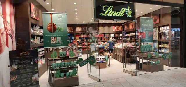 Lindt Chocolate Shop Resorts World Birmingham