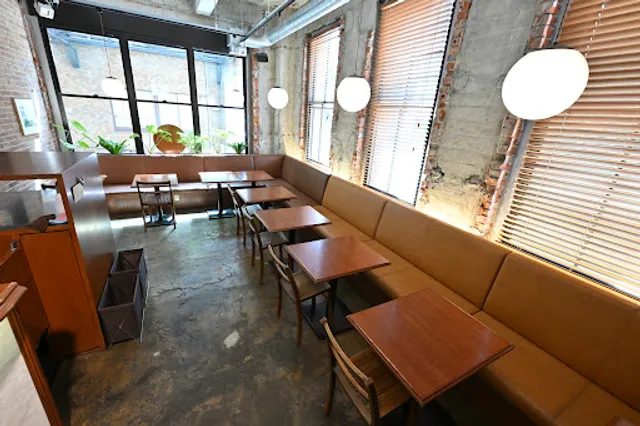 CRAFT BEER DINING &9（クラフトビアダイニング アンド・ナイン）