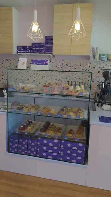 La Bomb Cookies & Gelato