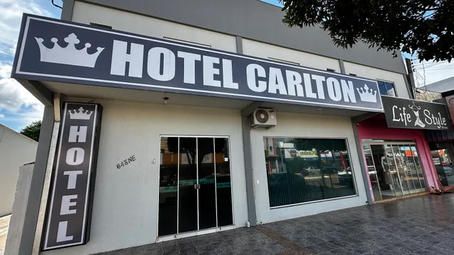 Carlton Palace Hotel