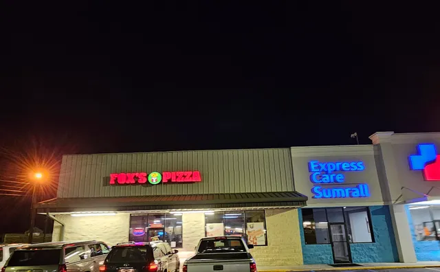 Fox's Pizza Den
