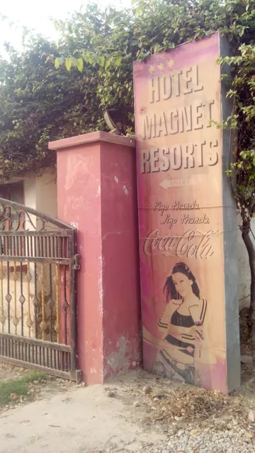 OYO 7327 Magnet Resorts