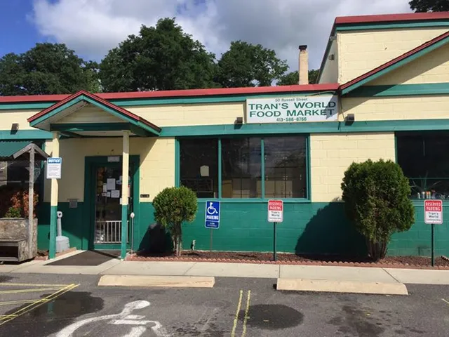 Tran's World Food Market