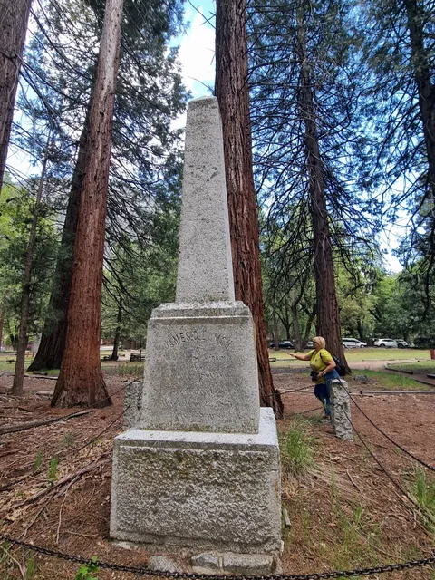 Yosemite Cemetery
