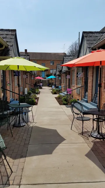 Shoppes at Blue Gables