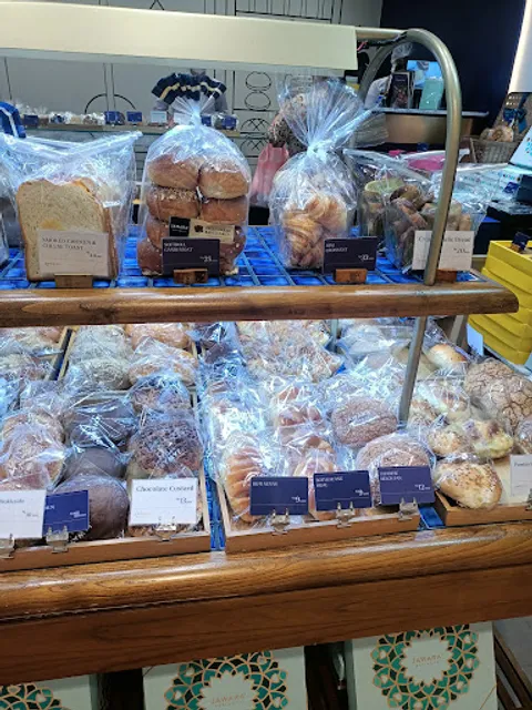 Jawara Roti & Kue Sun Plaza