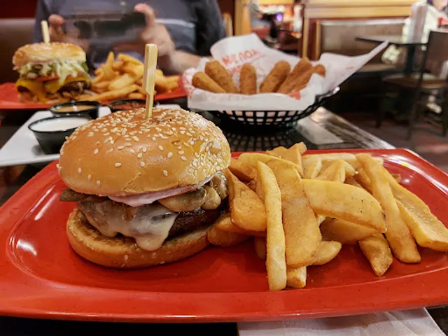 Red Robin Gourmet Burgers and Brews