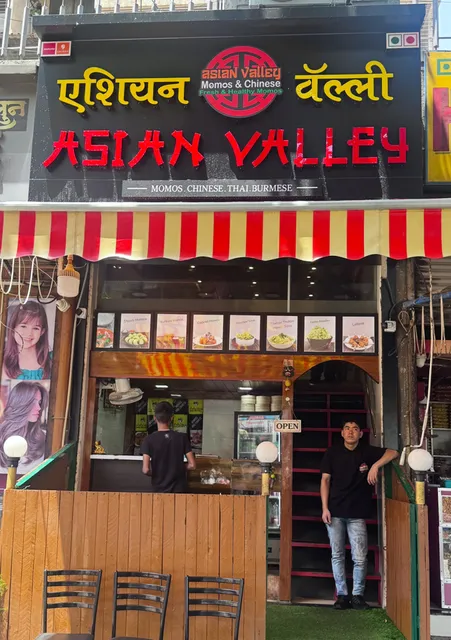 Asian Valley restaurant ( Momos.Chinese.Thai.Burmese