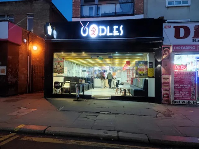 Oodles Wok Green Street