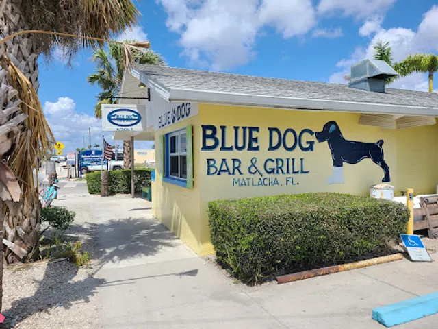 Blue Dog Bar & Grill