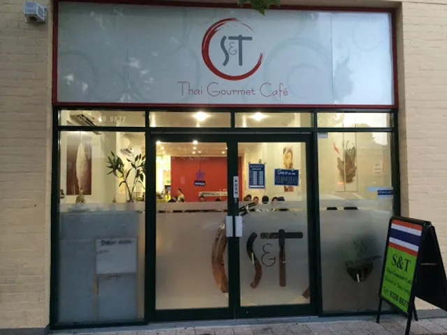 S & T Thai Gourmet Cafe