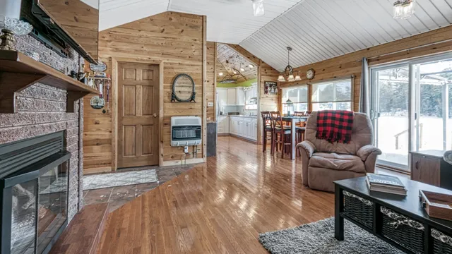 Hartley Bay Cottages