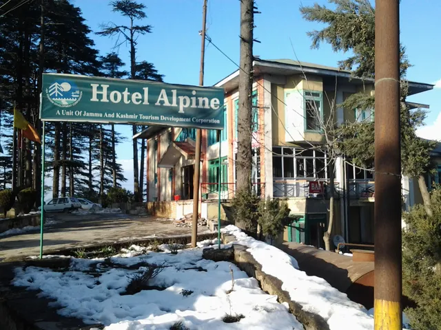 Hotel Alpine Patnitop By J&K Govt