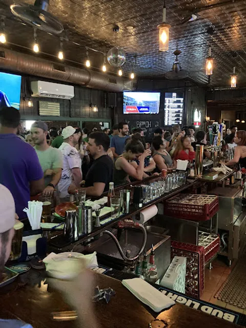 Meller’s Sports Hub and Grill