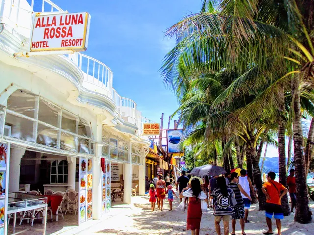 Alla Luna Rossa Beach Hotel