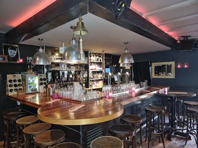 Grand café en zaalverhuur BU!TEN