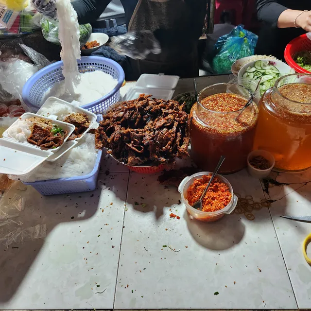 Chợ truyền thống Xuân An