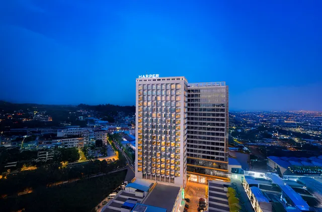 Harper Premier Nagoya - Batam