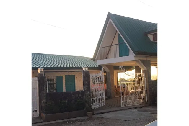 OYO 742 Blythe888 De Jardin Transient House