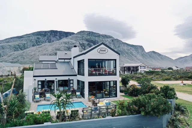 Stay At Friends Betty's Bay