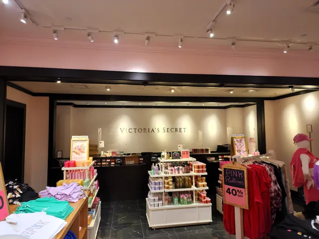 Victoria's Secret & PINK