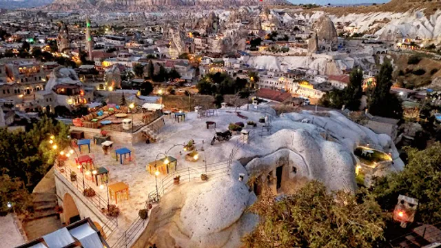 Traveller's Cave Hotel