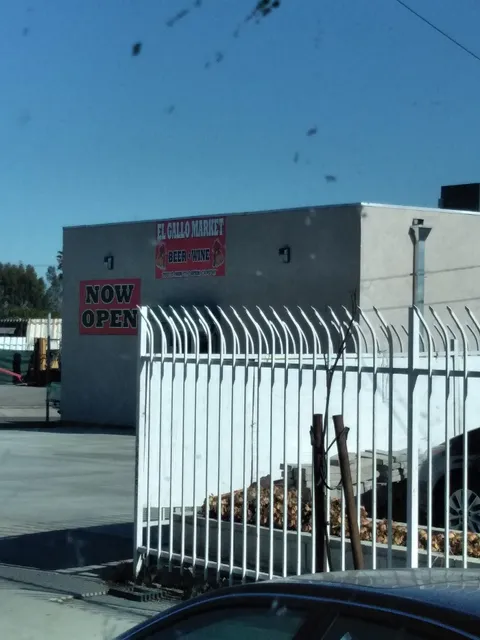 El Gallo Market