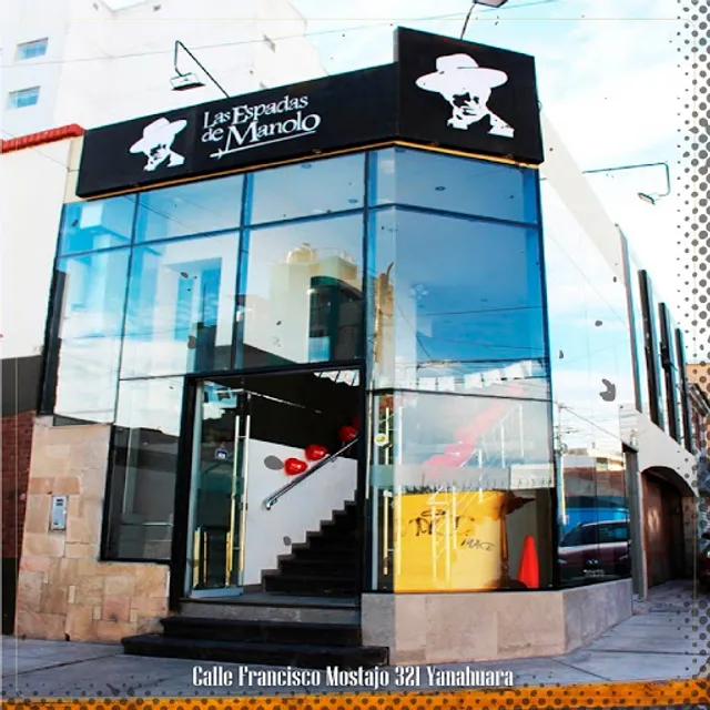 Las Espadas de Manolo