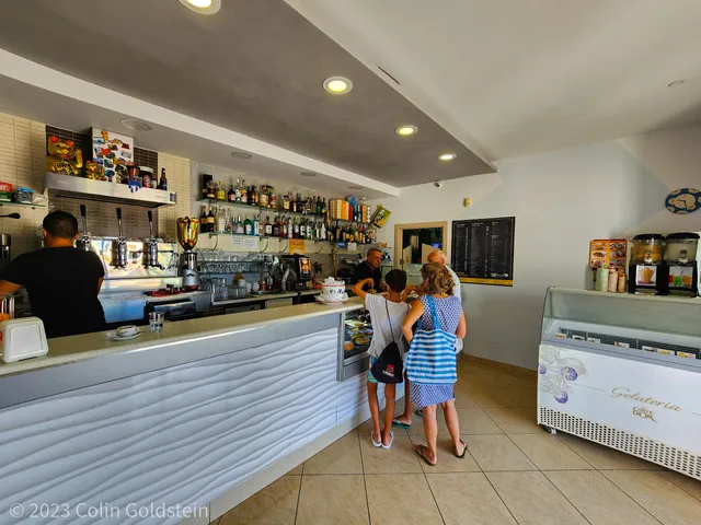 El Muerzo Bar & Cornetteria