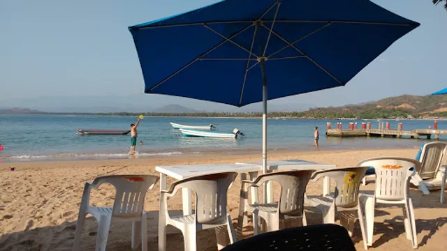 Restaurante Tres Sirenas Ixtapa