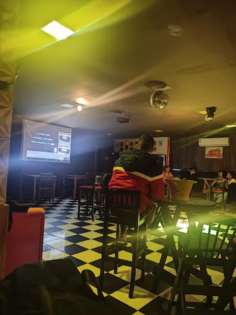 Joya's Restaurante Pub Bar