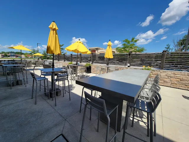 Beerhead Bar & Eatery