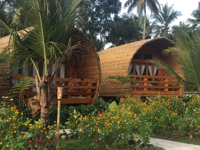 Lagoona Beach Batukaras - Eco Resort Bungalow