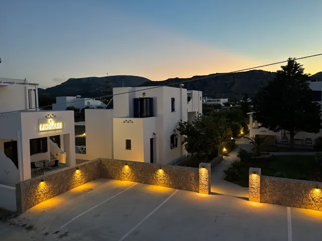 Liostasi Houses Skyros