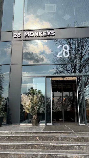 28 Monkeys Gastropub
