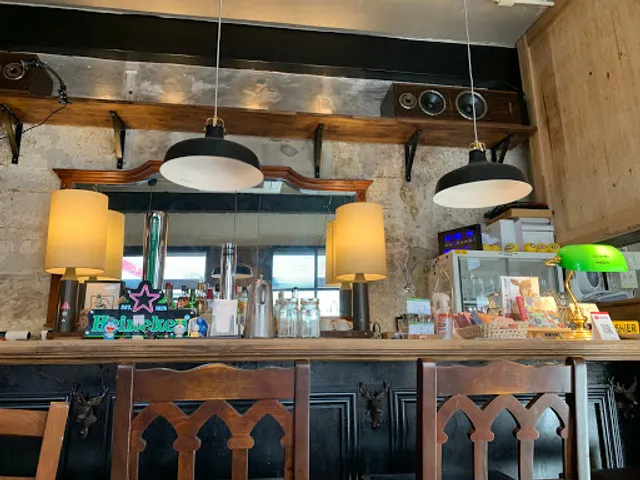 Platon ろじ裏の小さなレストラン