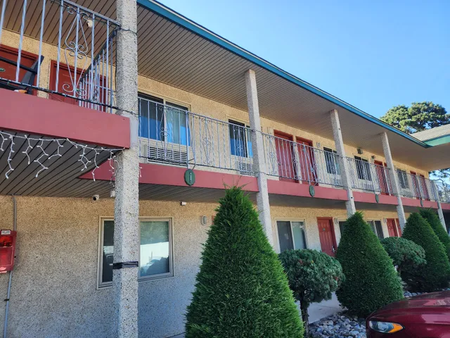 Home-Absecon's Executive Lodge