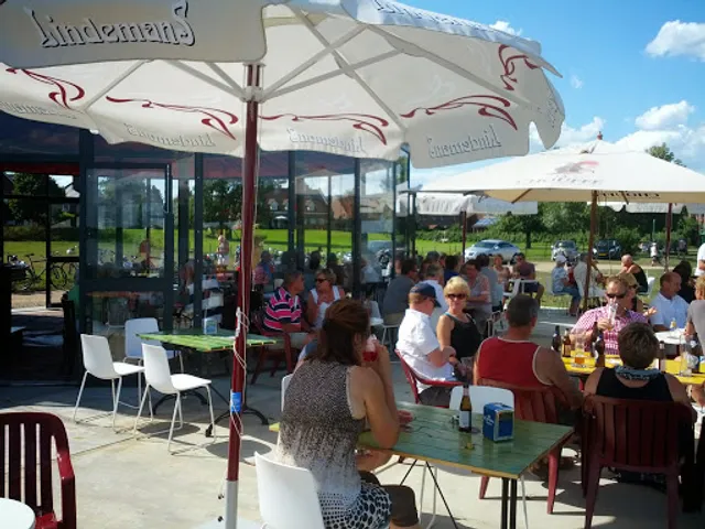 Strandpaviljoen Hoëg