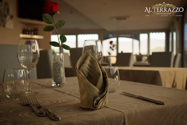 Al terrazzo - Ristorante | Bar | Pizzeria | Pasticceria | Gelateria | Cornetteria | Yogurteria | Eventi