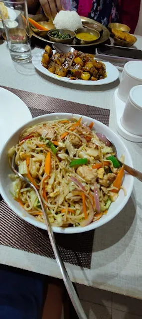 Maihang Restaurant and Bar